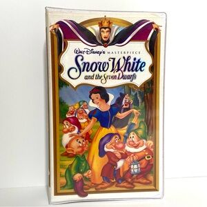 Walt Disney’s Masterpiece Snow White and the Seven Dwarfs VHS Tape
